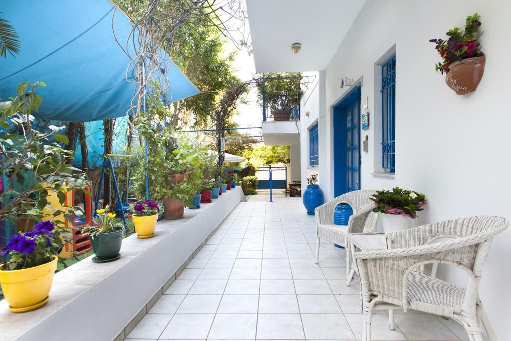 Daphne'S Club Hotel Apartments Xylokastro Exterior photo